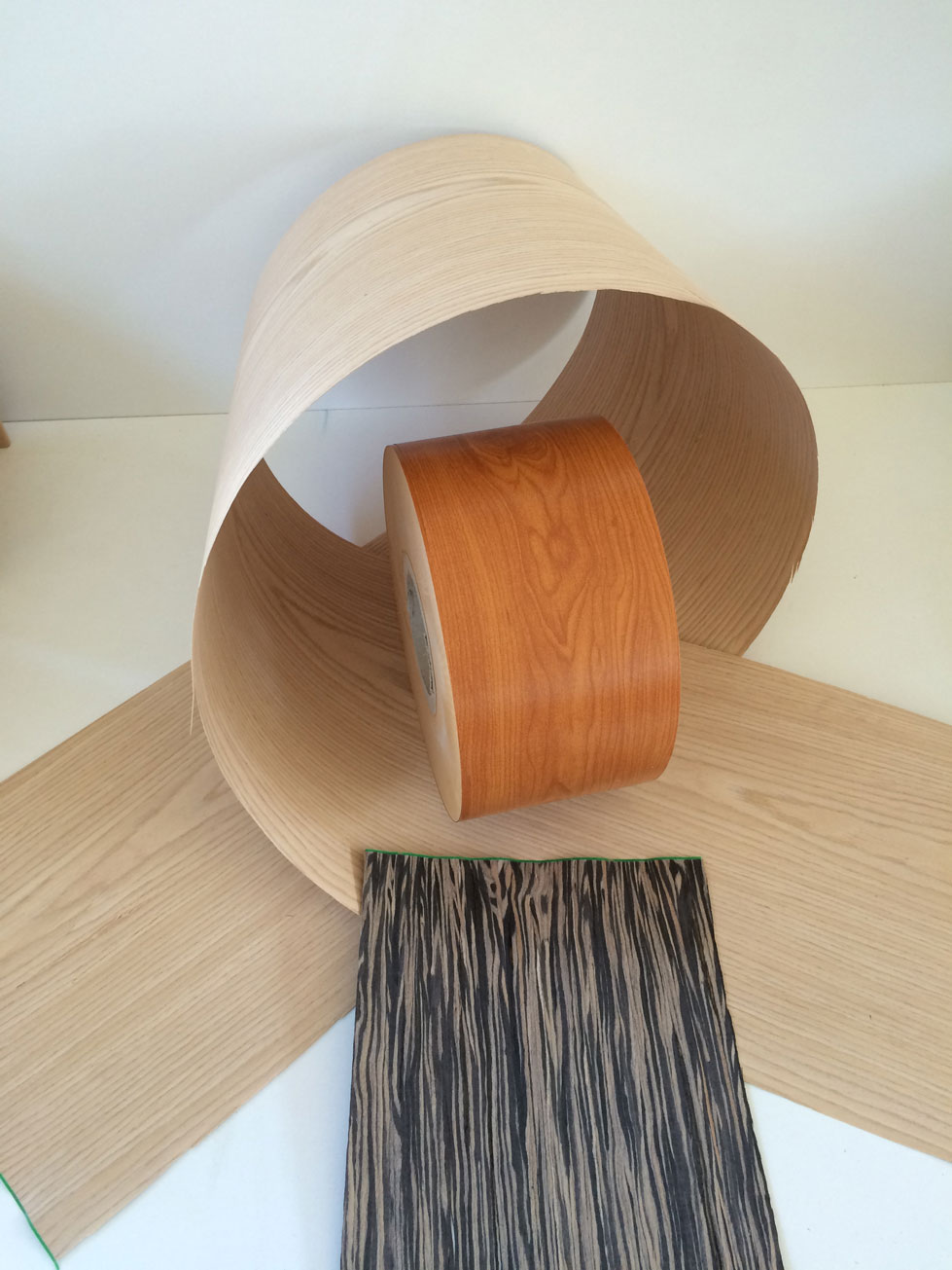 Impiallacciatura di legno e PVC per telai - IbeProfil
